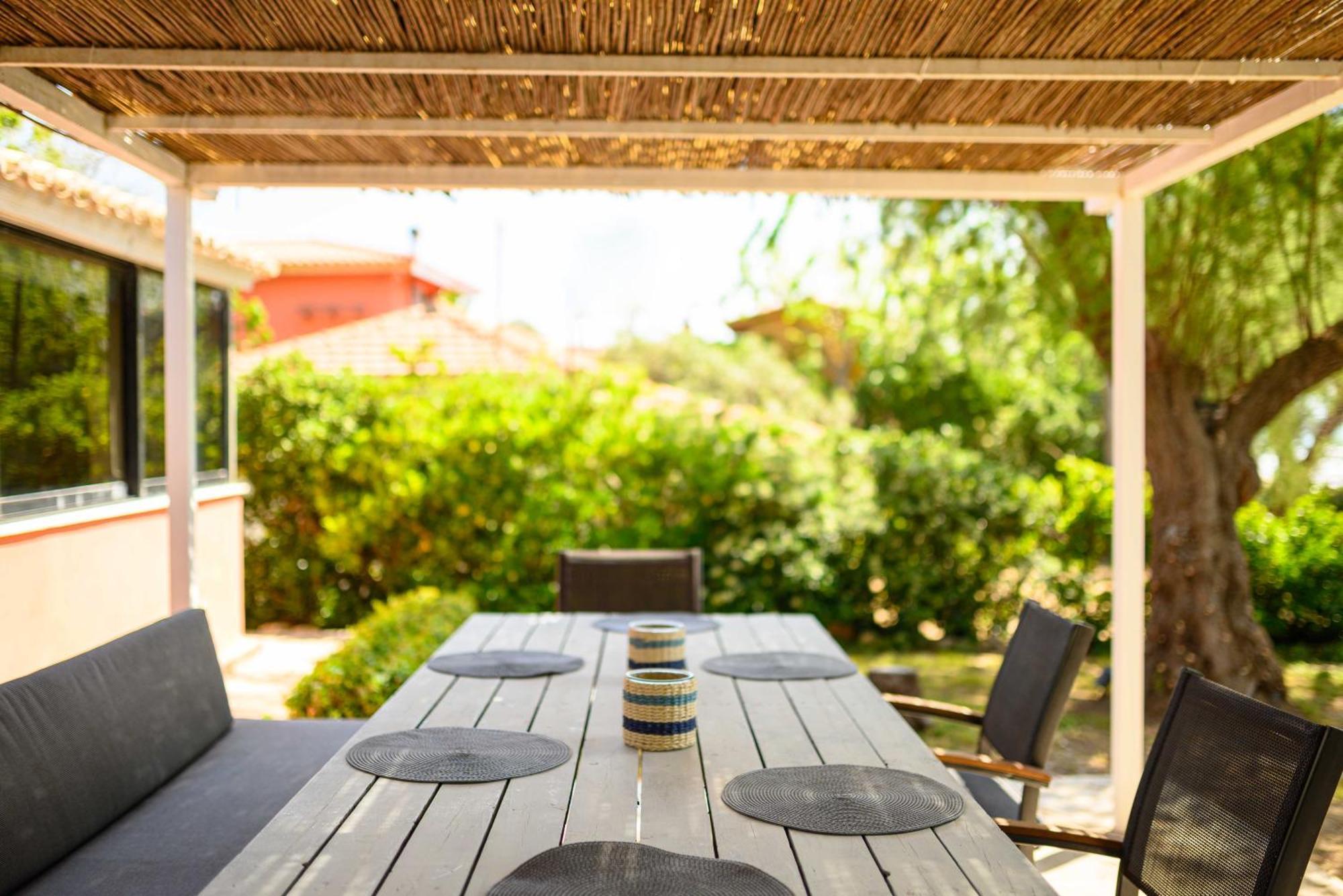 Salty Noses Beach House Paradise Perfect For Families Pírgos Exteriér fotografie