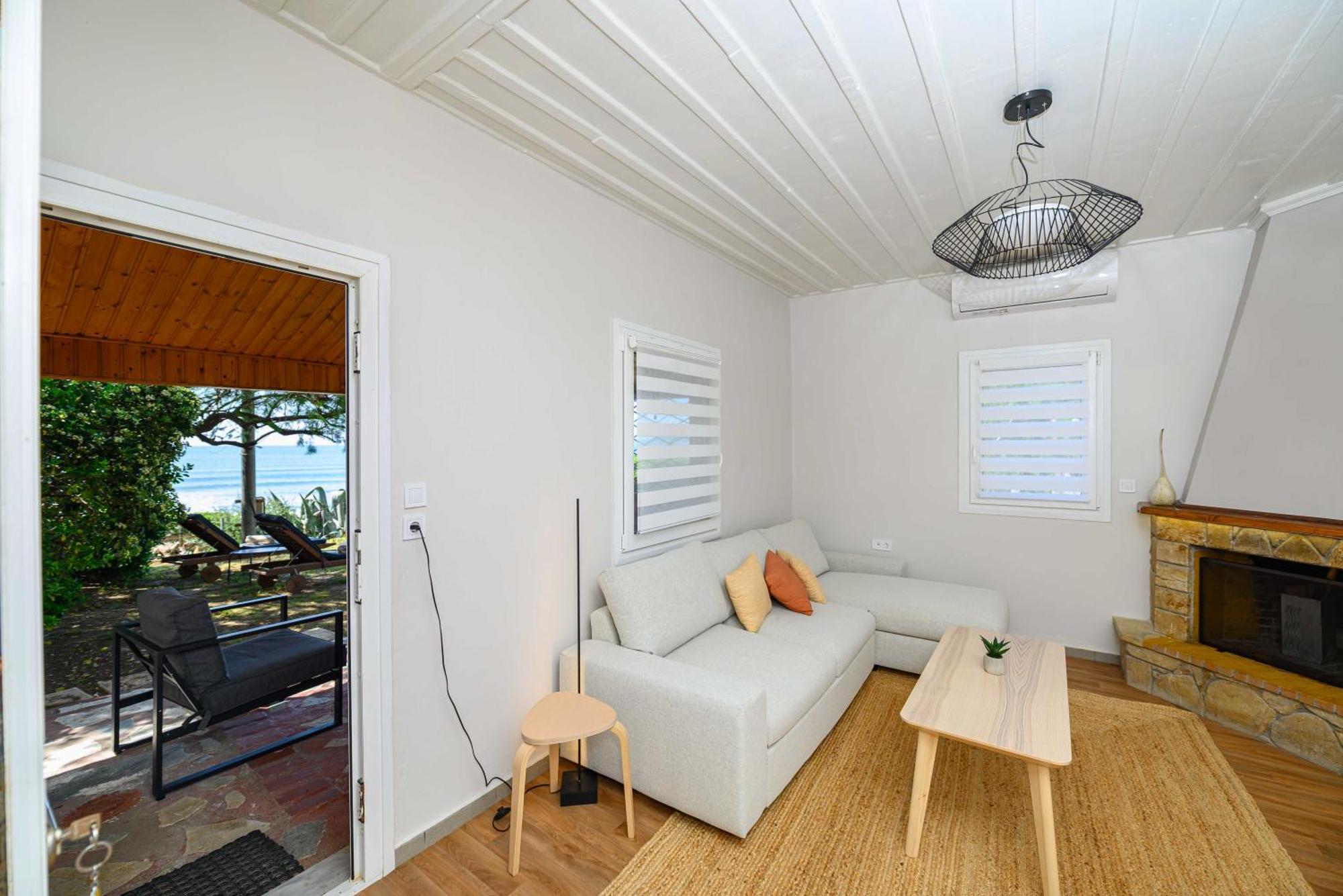 Salty Noses Beach House Paradise Perfect For Families Pírgos Exteriér fotografie